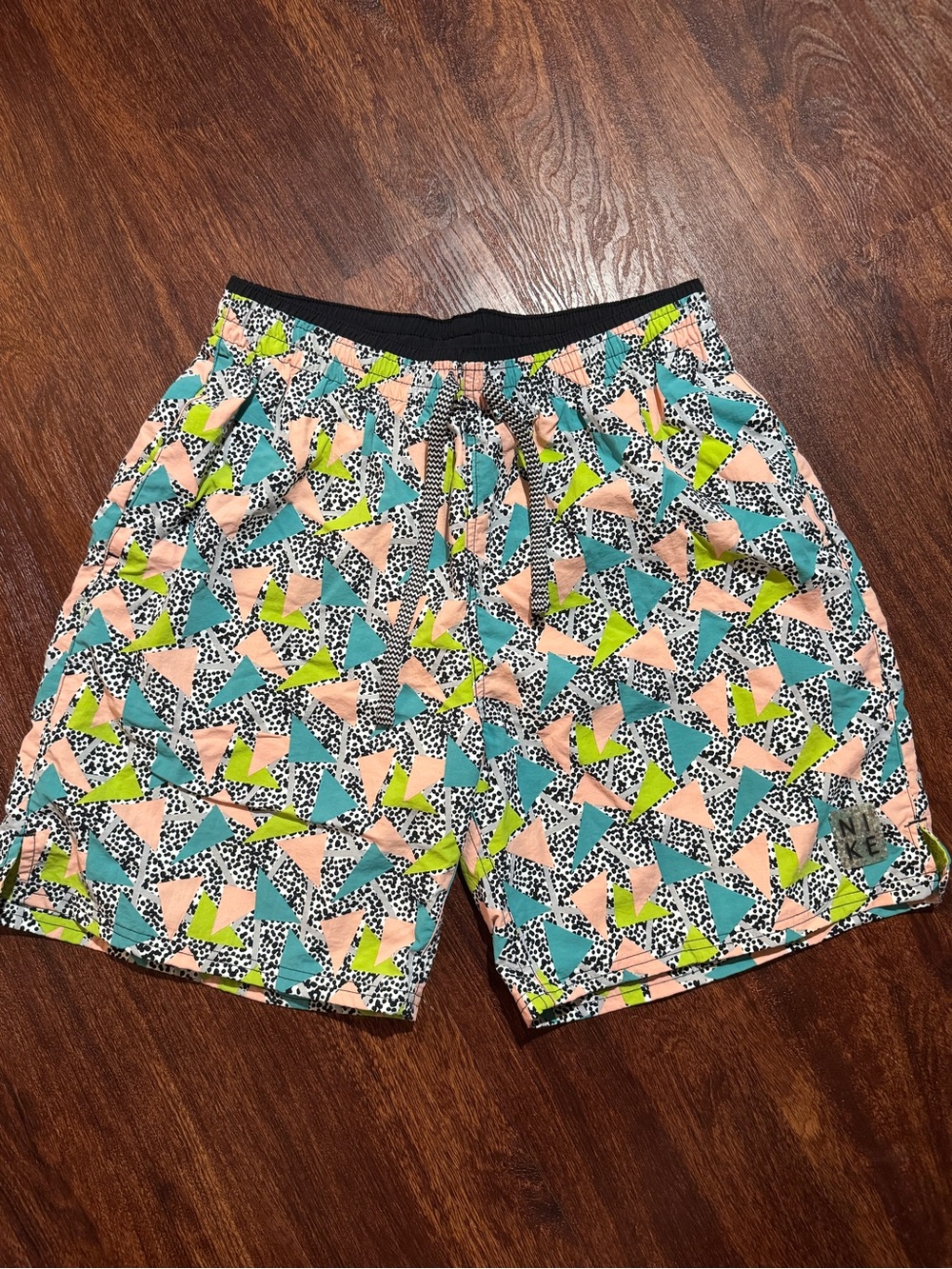 Nike Swim Vibe Icon 7" Volley Shorts